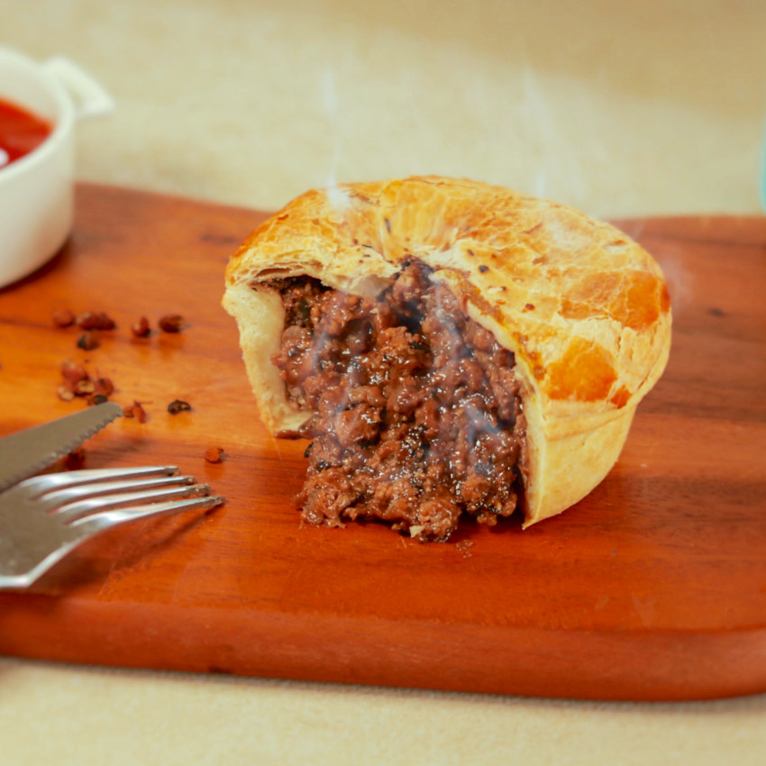 Steak & Pepper Pie | Heavenly Pies & Cakes